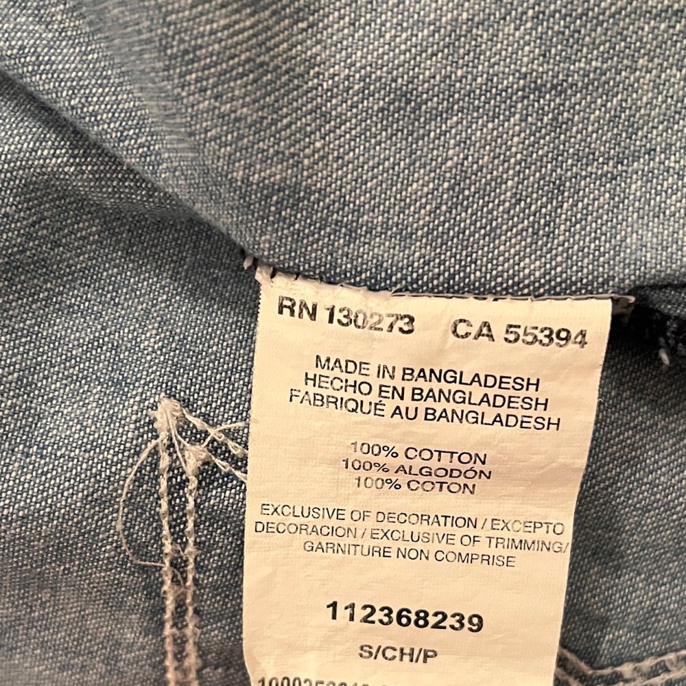 Wrangler Lainey Wilson Women's Cotton Light Blue Denim Jean shirt Size Small - Picture 9 of 9